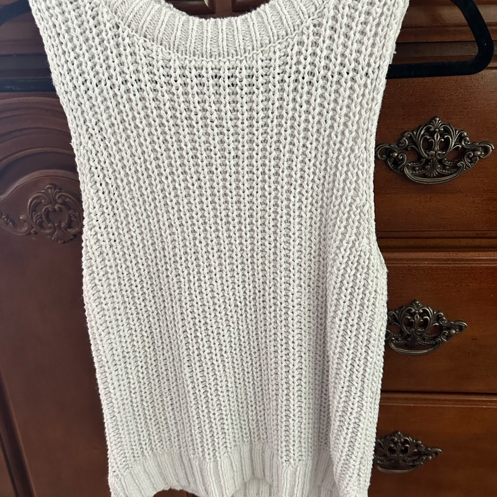Cream Knit Sleeveless Sweater